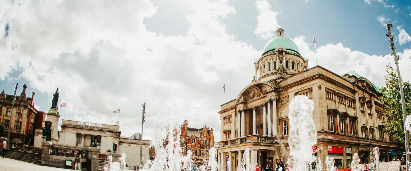 Queen Victoria Square and Hull City Hall