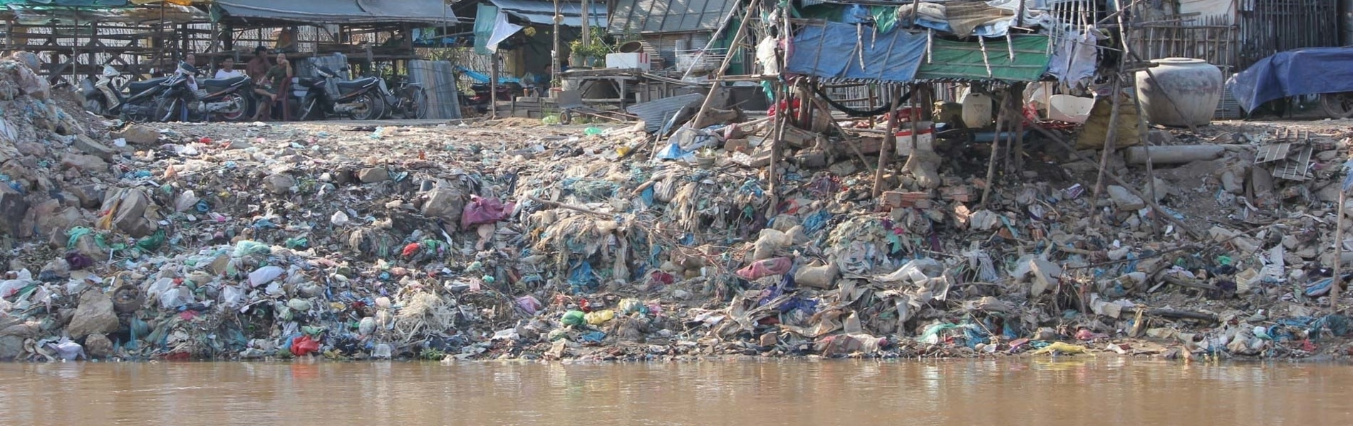 Chris-Hackney-River-of-Plastic