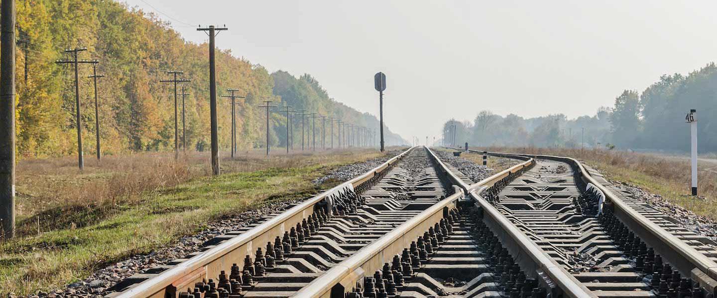 The logistical challenge of transporting long rails - voestalpine