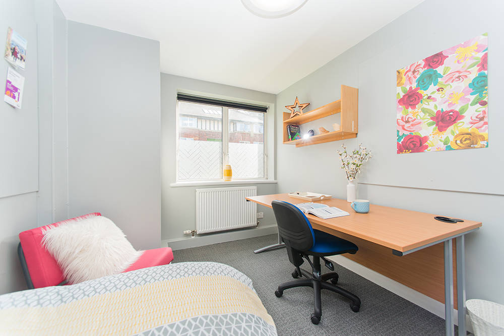 Taylor Court bedroom