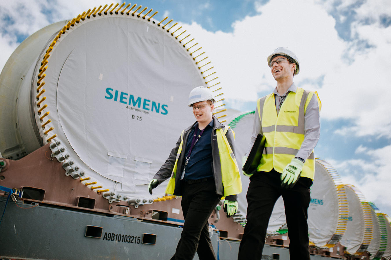 HUBS Josh Morablanco and Sam Fenton at Siemens Gamesa 03