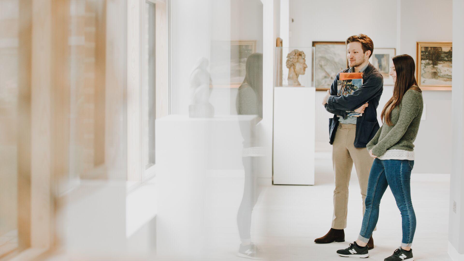 History Students Ethan Harding & Evelyn Rose in Art Gallery