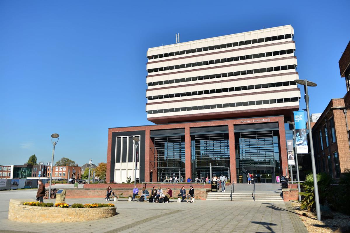 Brynmor-Jones-Library-and-Plaza-Exterior-BJL-UNI-8090-min-Cropped-1900x1268