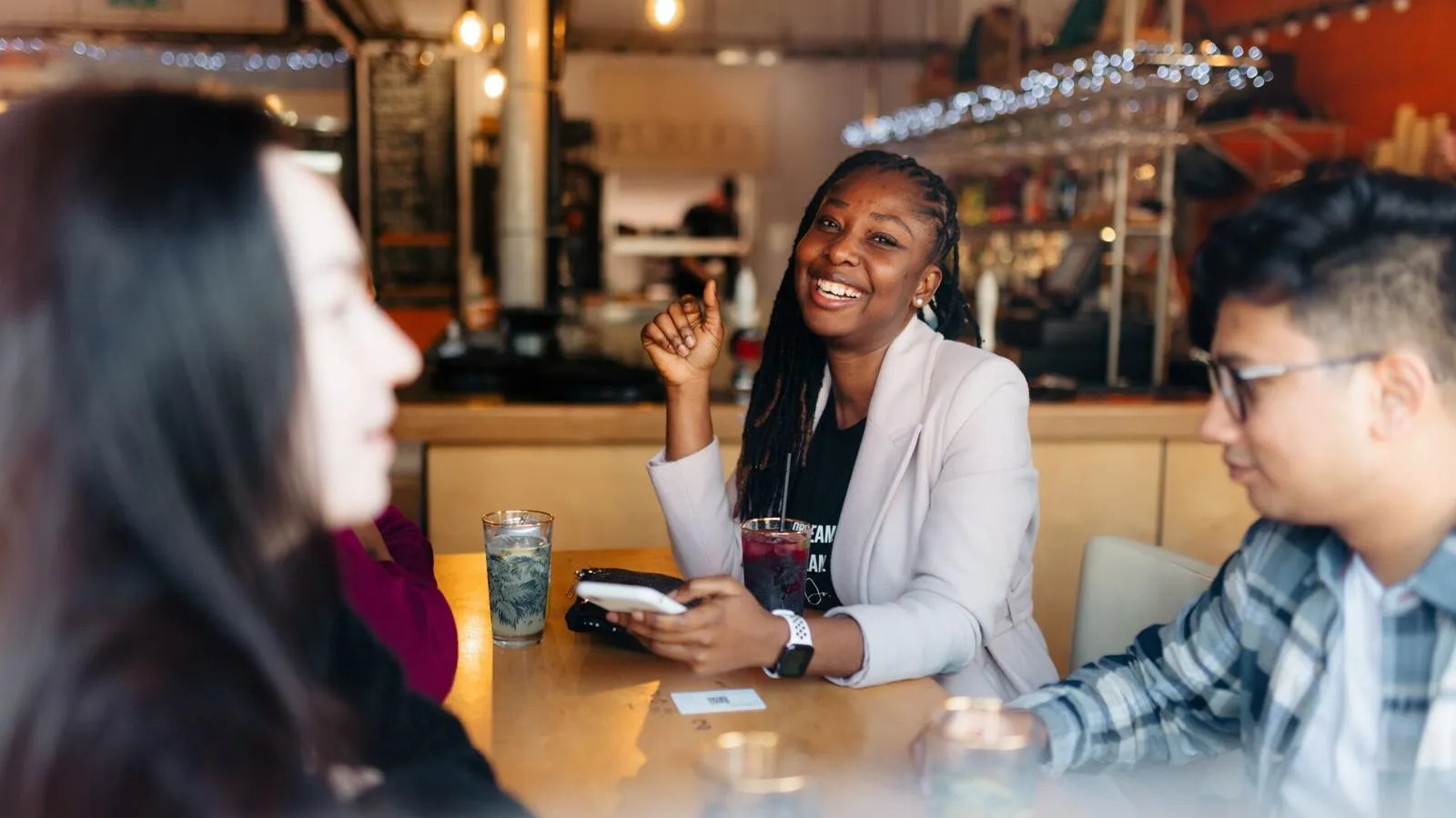 Students enjoying Hull pub.