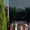 Students walking out of Nidd building