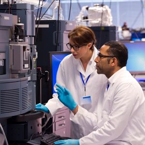 Web Full Screen-UoH_Photography_Secondary_Research_H&WB_RGB_iStock-487825246