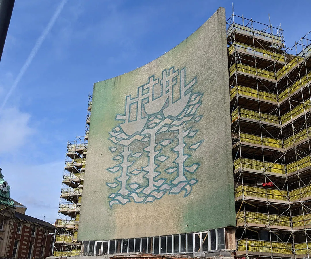 Hull three ships mural