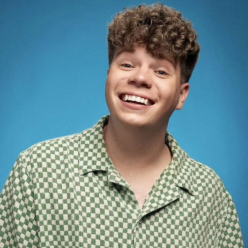 University of Hull Alumni Laureate Daniel Swift