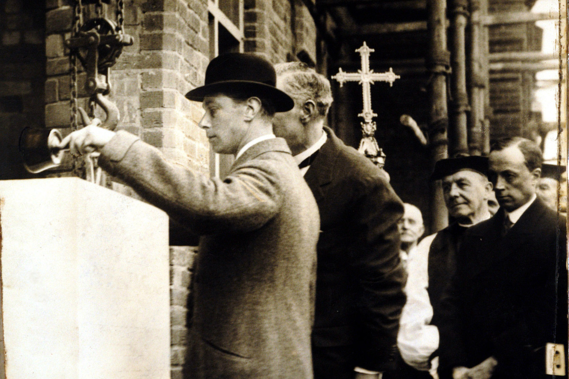 The foundation stone for the University is laid by the Duke of York, later King George VI