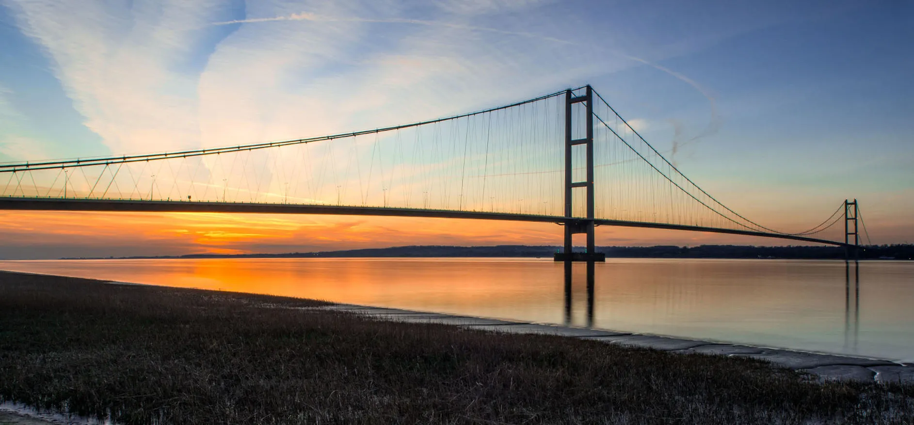 Humber Bridge at dusk