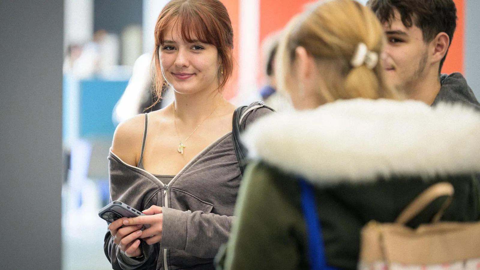 A group of students at an Applicant Day on campus