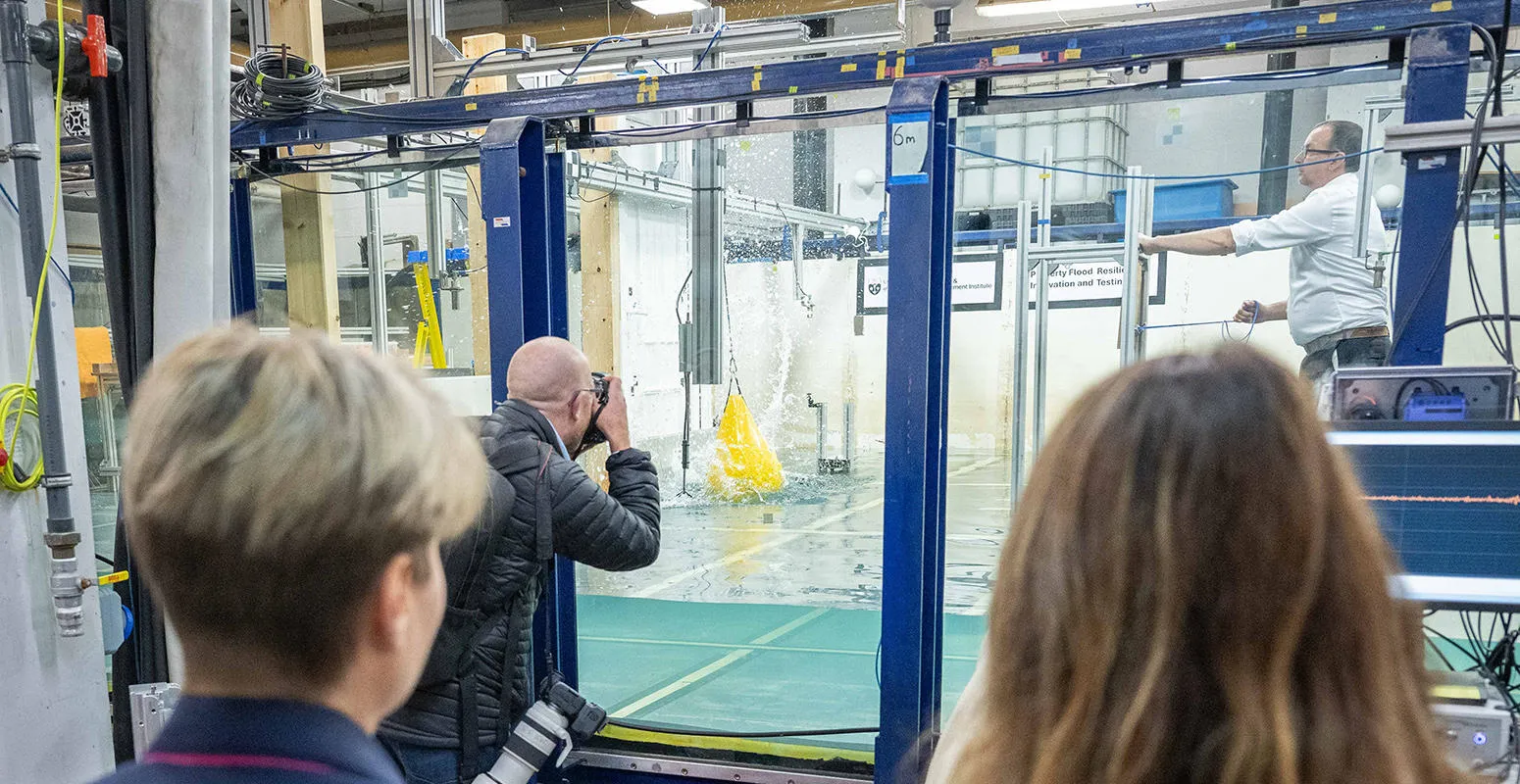 Professor Stuart McLelland demonstrates the PFRlab
