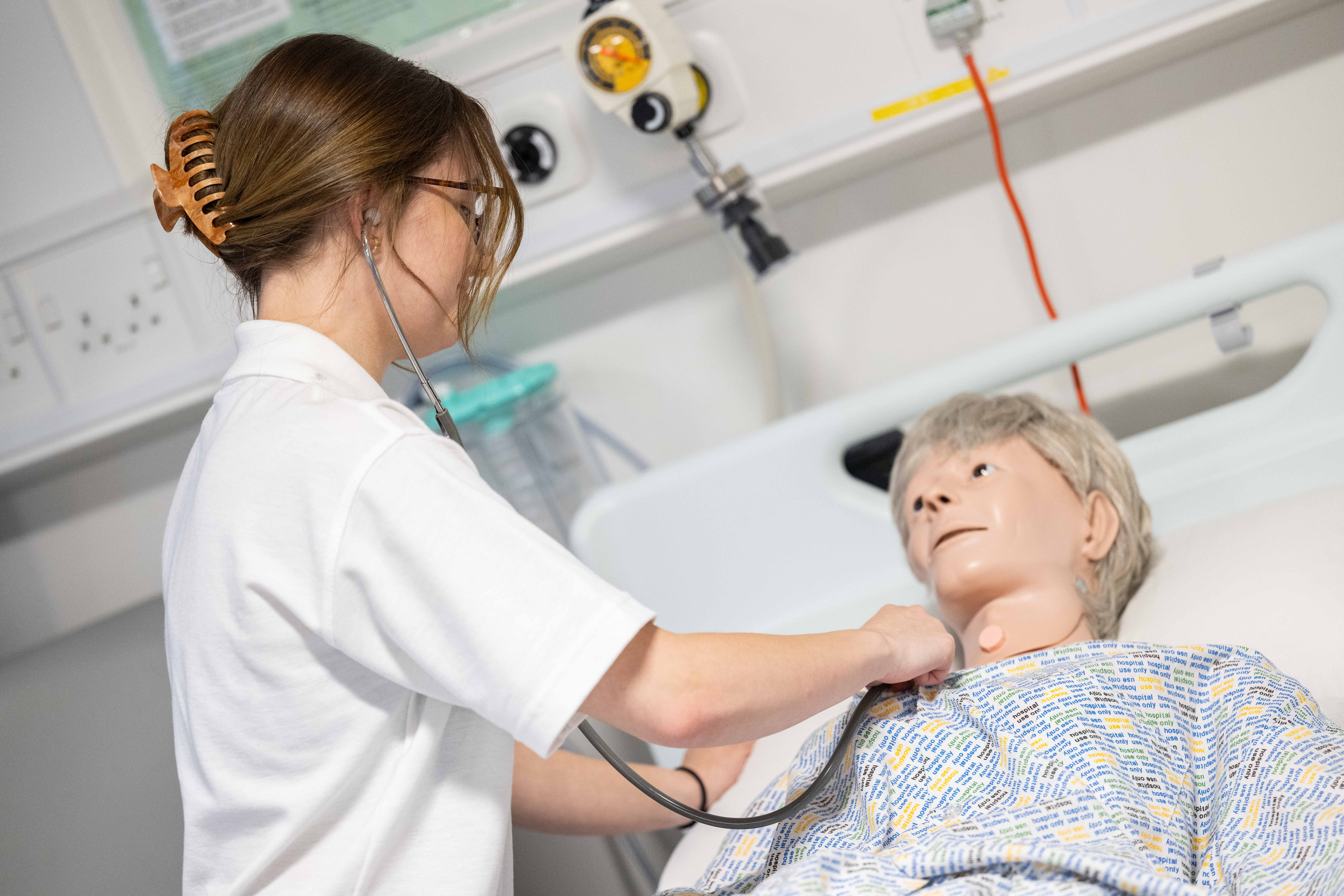 Practical on the Physiotherapy Undergraduate degree course at the University of Hull