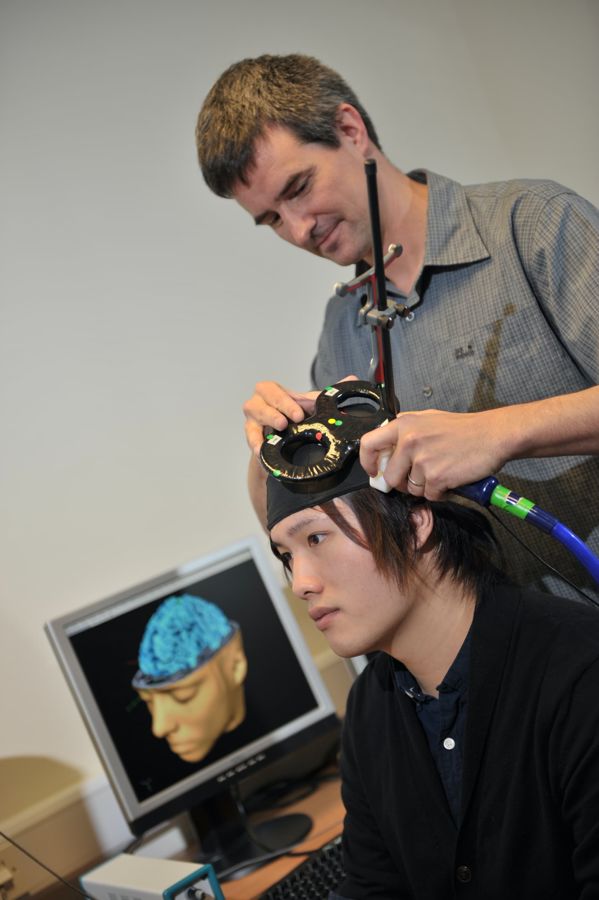 Brain Activity Testing - Psychology at the University of Hull