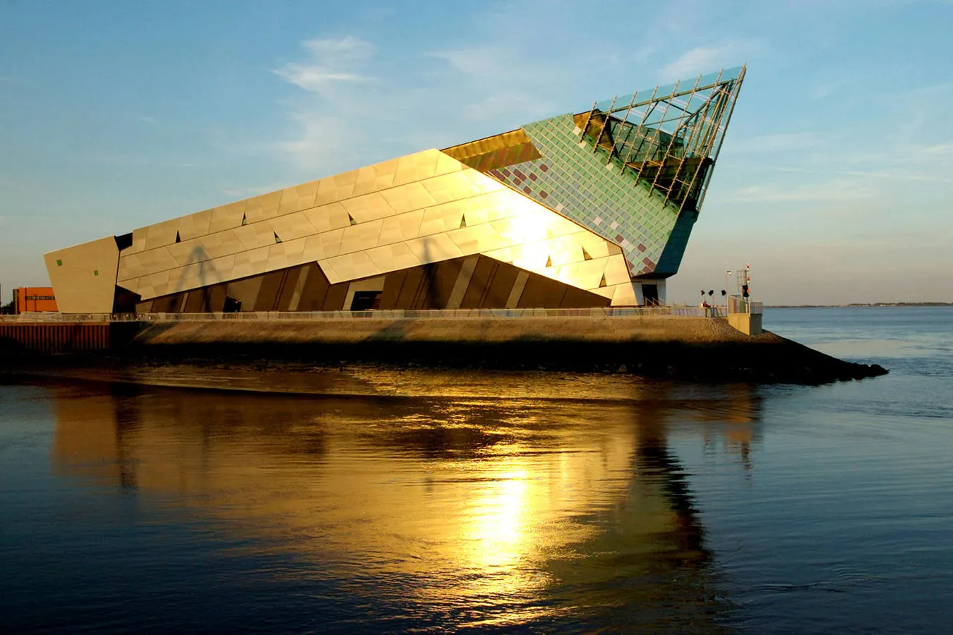 The Deep exterior at Sunset by the rivers Hull and Humber
