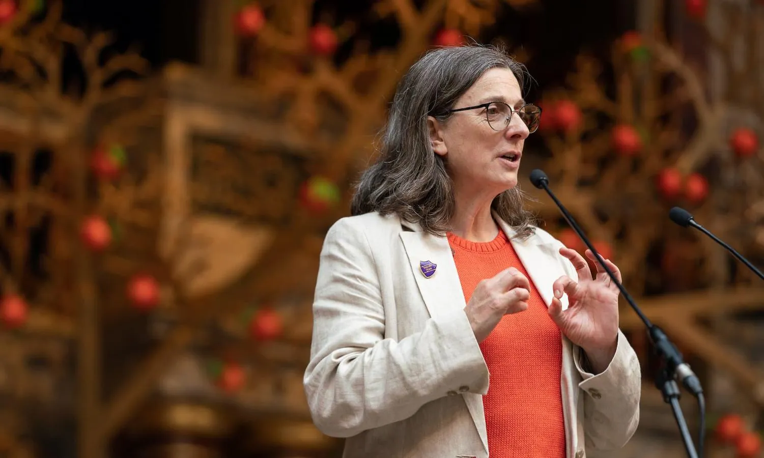 Dr Julie Blake 