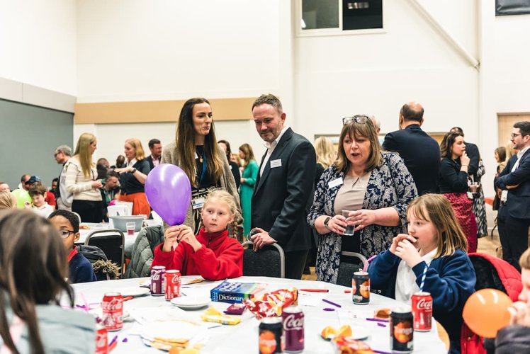 Celebrating the launch of the Hull centre. Credit: IntoUniversity IntoUniversity session