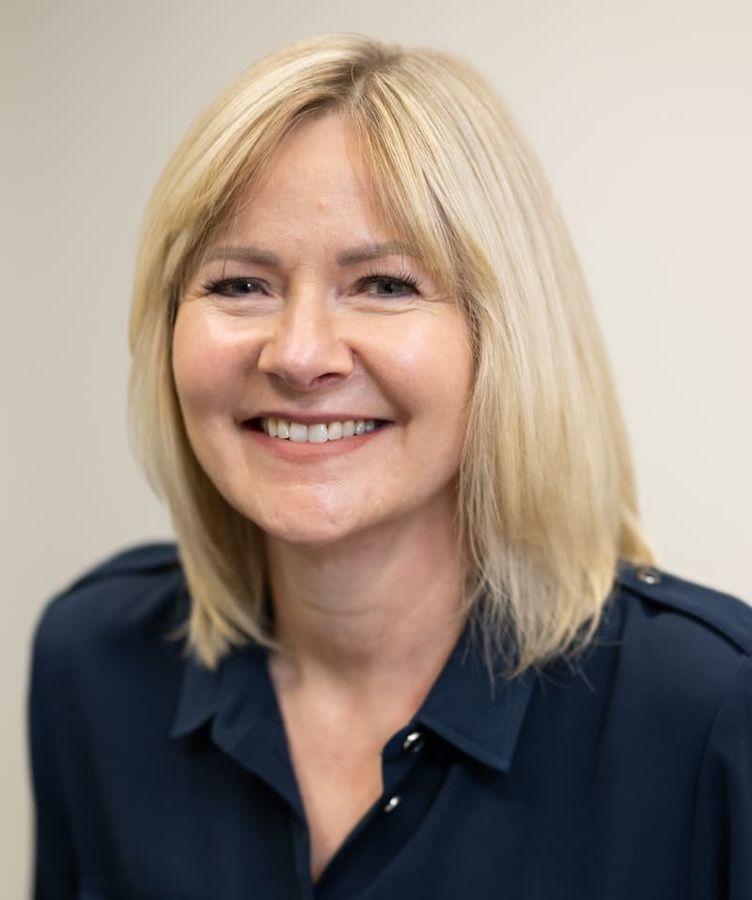 Dr Bridget Freer