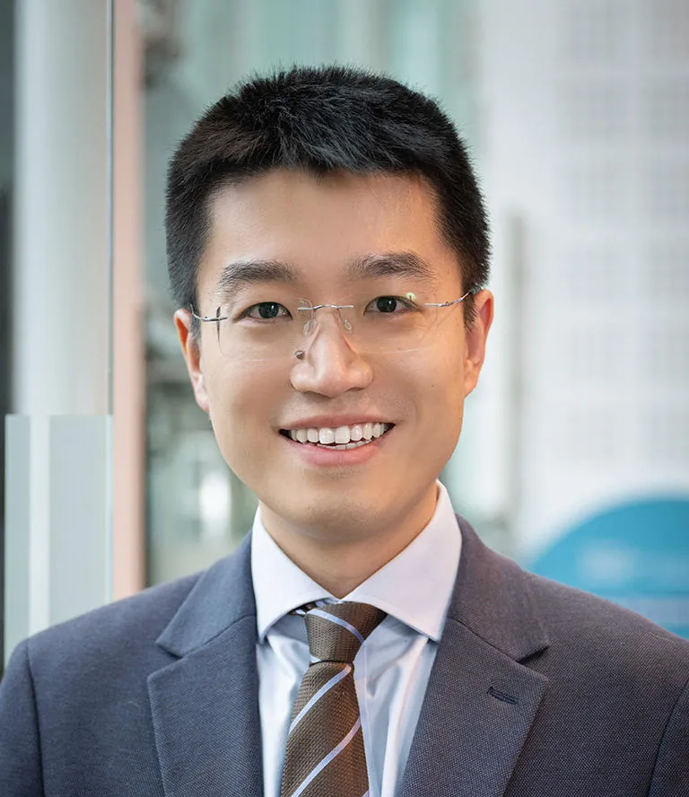 Portrait of Dr Cheng Zeng