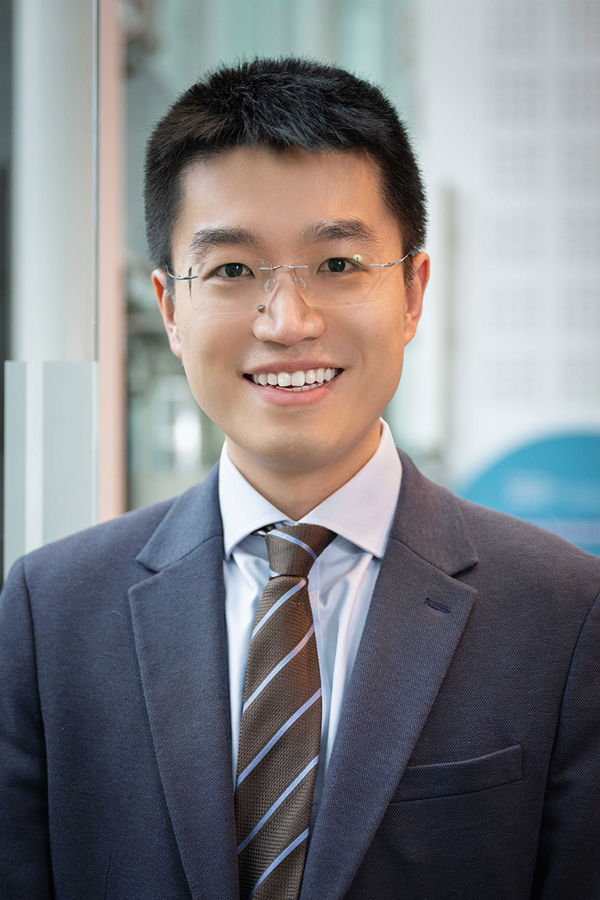 Portrait of Dr Cheng Zeng University of Hull