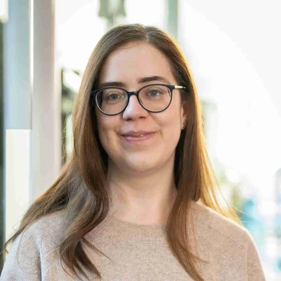 Dr Aoife Curran