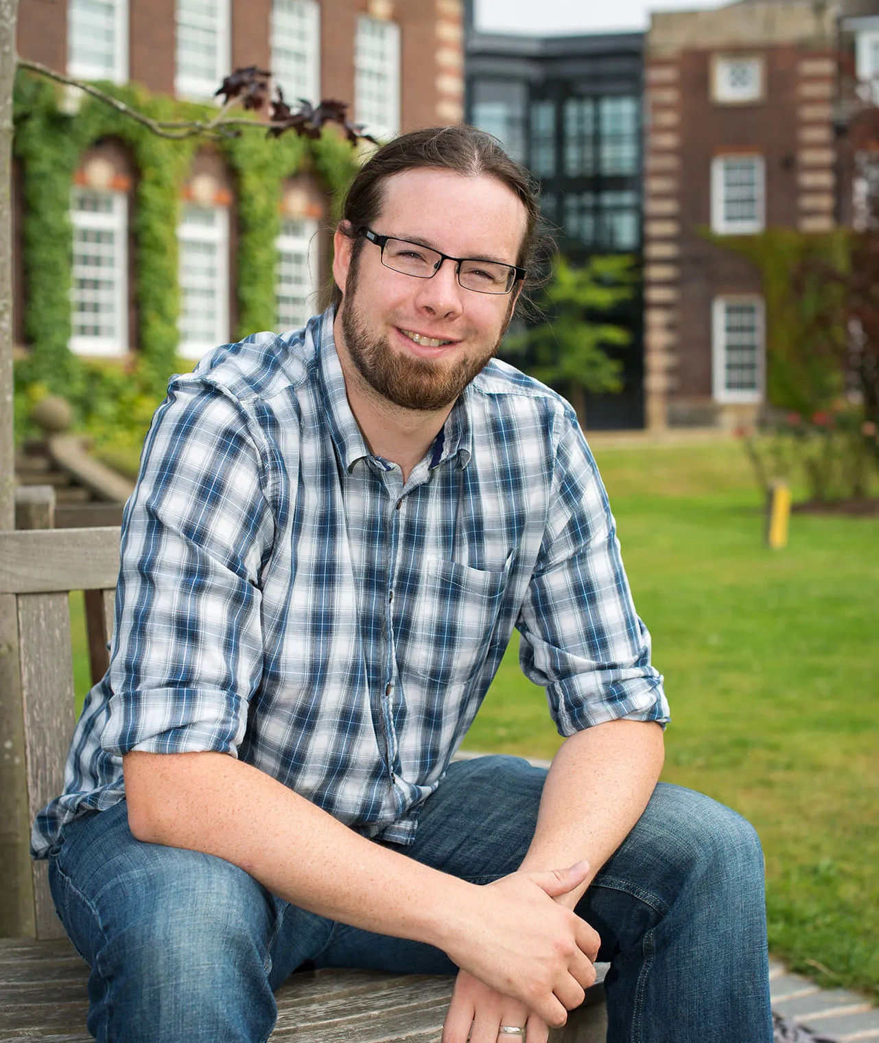 Dr Gareth Few