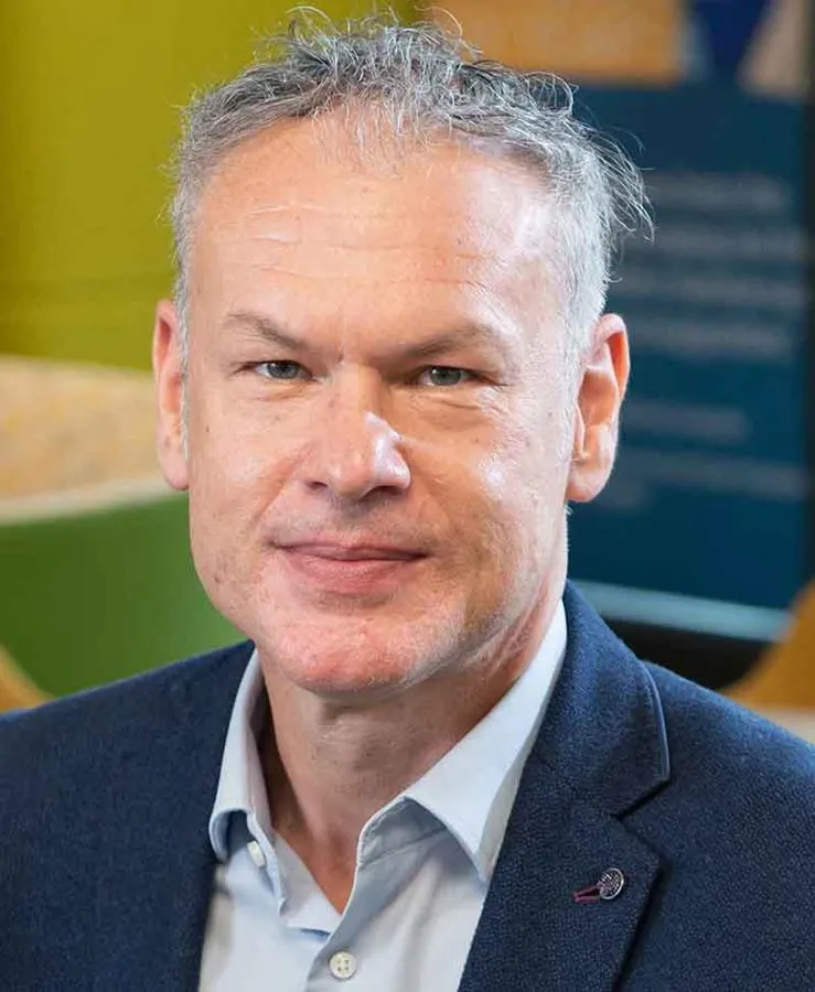 Professor Igor Schindler