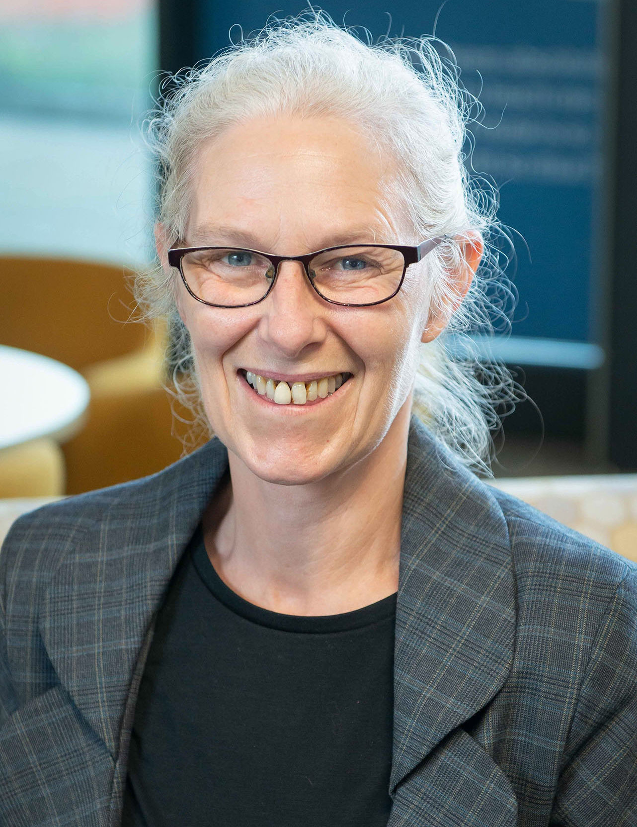 Dr Clare Whitfield