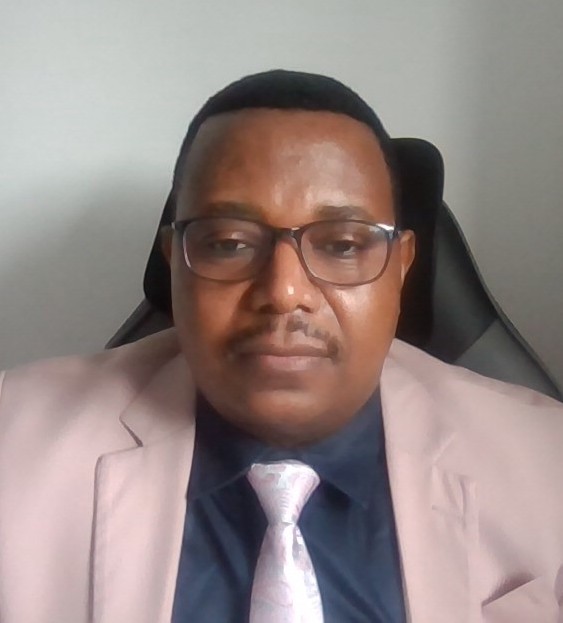 Dr Calvin Machaya