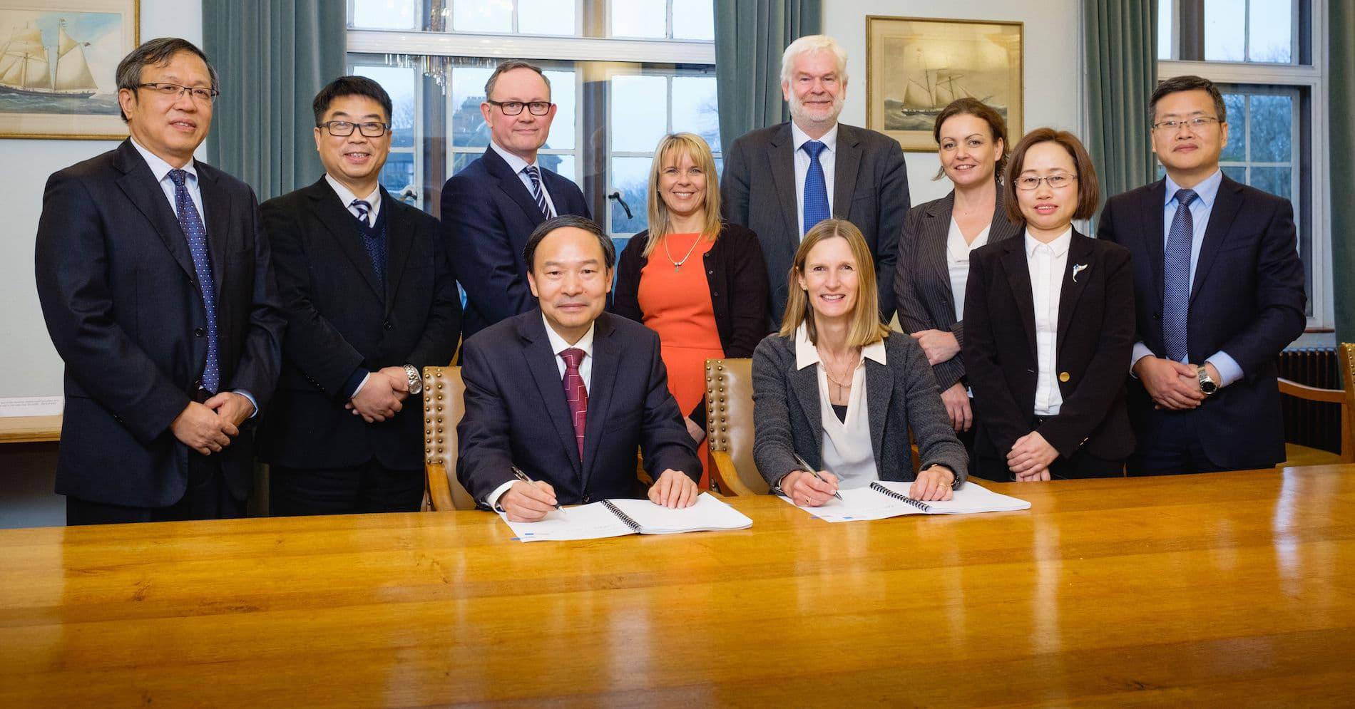Signing the University of Hull China partnership
