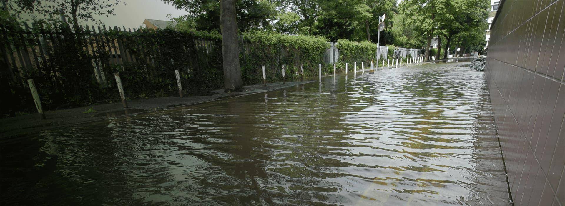 A flooded Hull street in 2007