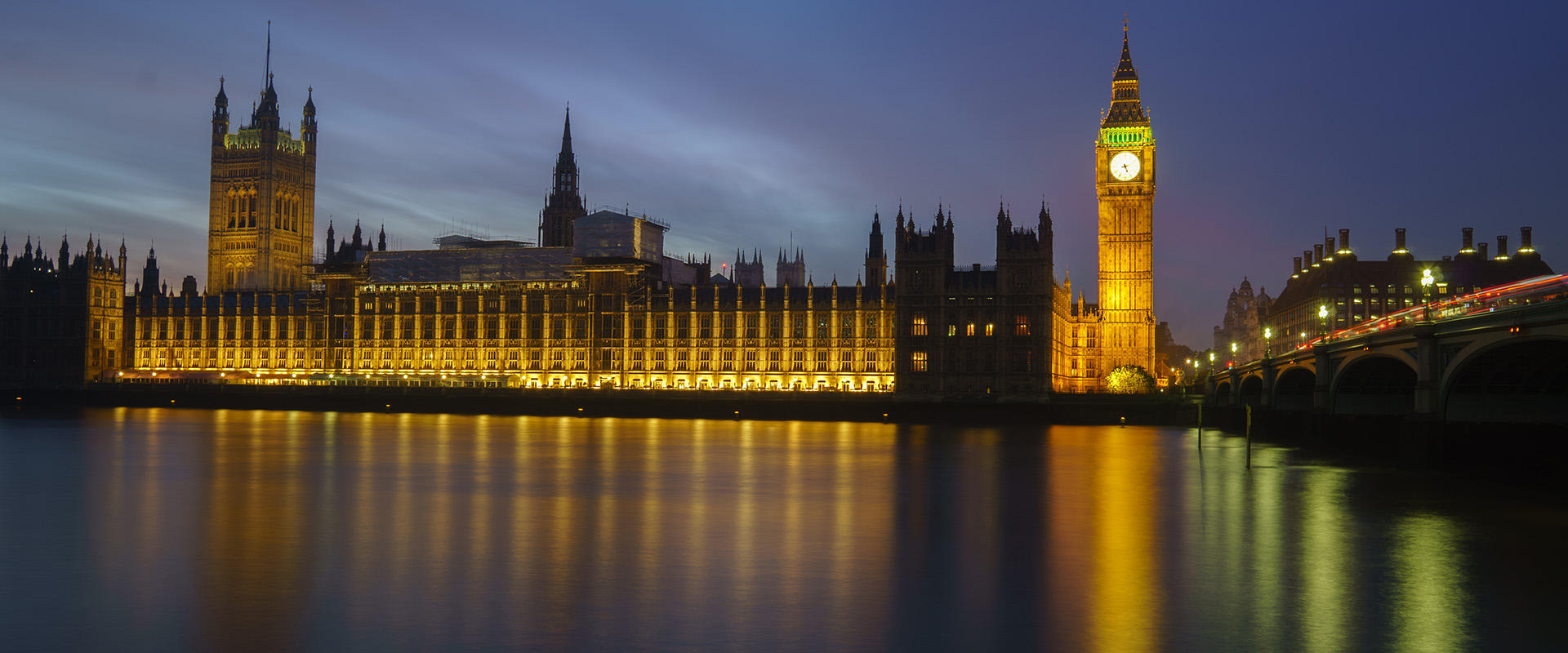 parliament-pexels-naveen-annam-1581693