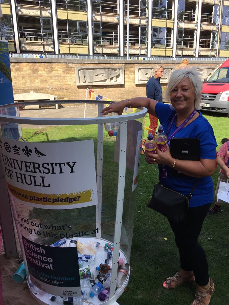 Plastic pledge - waste collection - gill