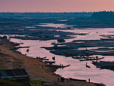 Gravel and sand mining in the Goyain River, a tributary to the Shari River, Meghna River basin, northern Bangladesh. Photo: Jim Best, University of Illinois