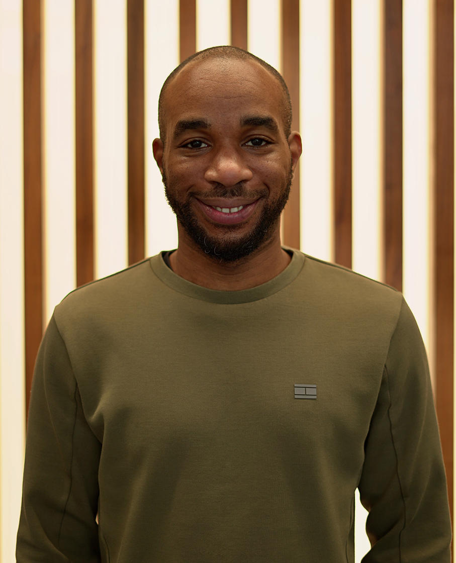 Anton James web